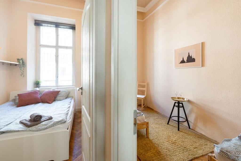 Free Parking Chain Bridge Home 4Ppl, 2Bdrm, Wifi, Smart Tv, Ac Budapest Exterior foto