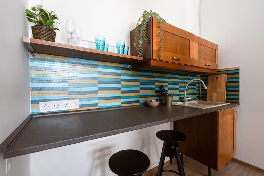 Free Parking Chain Bridge Home 4Ppl, 2Bdrm, Wifi, Smart Tv, Ac Budapest Exterior foto