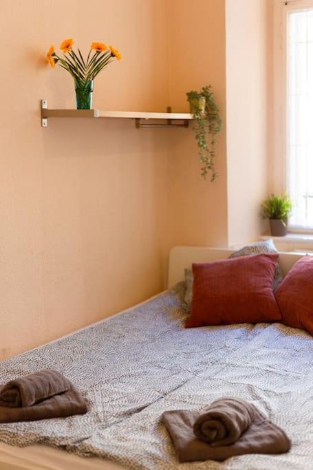Free Parking Chain Bridge Home 4Ppl, 2Bdrm, Wifi, Smart Tv, Ac Budapest Exterior foto