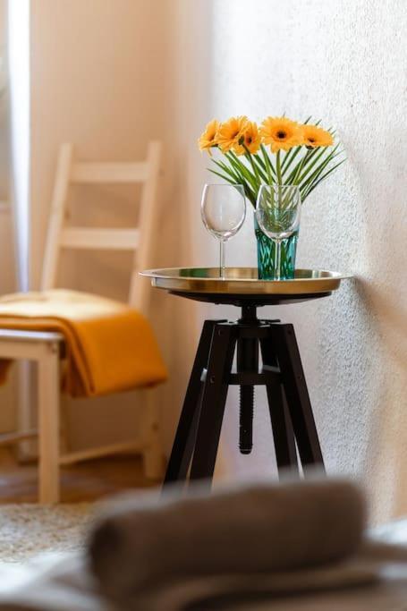 Free Parking Chain Bridge Home 4Ppl, 2Bdrm, Wifi, Smart Tv, Ac Budapest Exterior foto