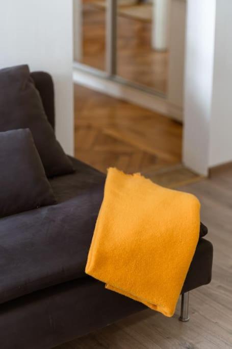 Free Parking Chain Bridge Home 4Ppl, 2Bdrm, Wifi, Smart Tv, Ac Budapest Exterior foto