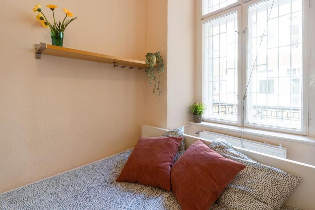 Free Parking Chain Bridge Home 4Ppl, 2Bdrm, Wifi, Smart Tv, Ac Budapest Exterior foto