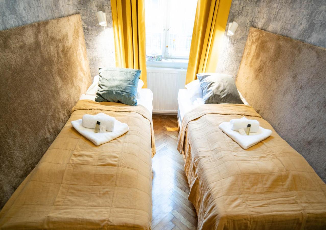 Free Parking Chain Bridge Home 4Ppl, 2Bdrm, Wifi, Smart Tv, Ac Budapest Exterior foto