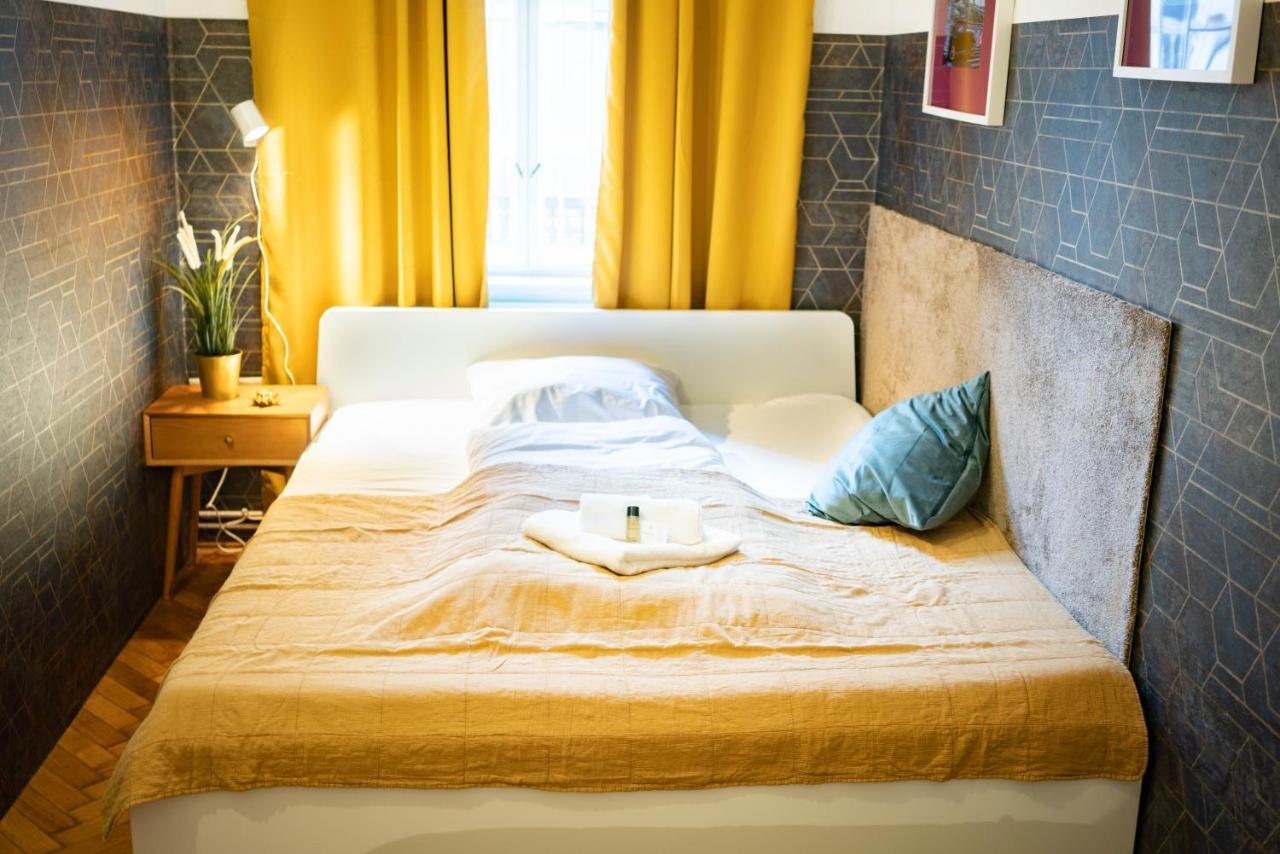 Free Parking Chain Bridge Home 4Ppl, 2Bdrm, Wifi, Smart Tv, Ac Budapest Exterior foto