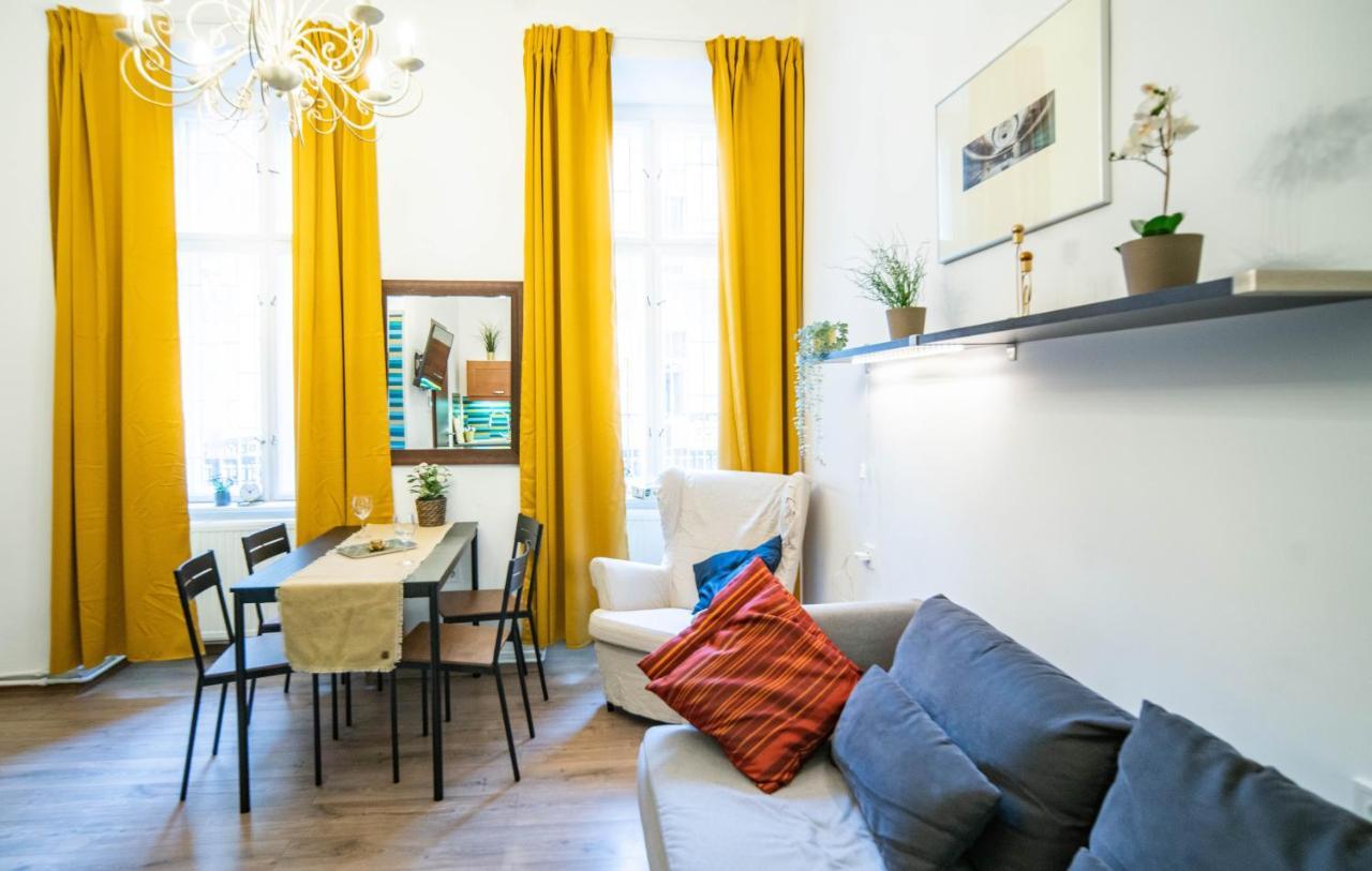 Free Parking Chain Bridge Home 4Ppl, 2Bdrm, Wifi, Smart Tv, Ac Budapest Exterior foto